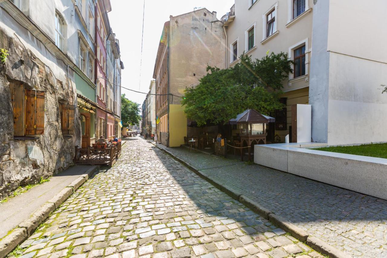 Квартира На Вулиці Федорова 29 Біля Площі Ринок Підвальна Lviv Dış mekan fotoğraf